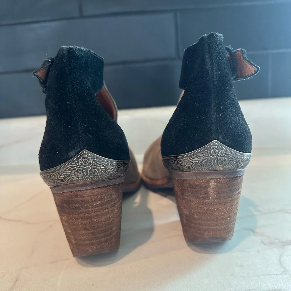 Jeffrey Campbell Anthropologie Woodruff Cutout Ankle Booties size 8 - Picture 5 of 12